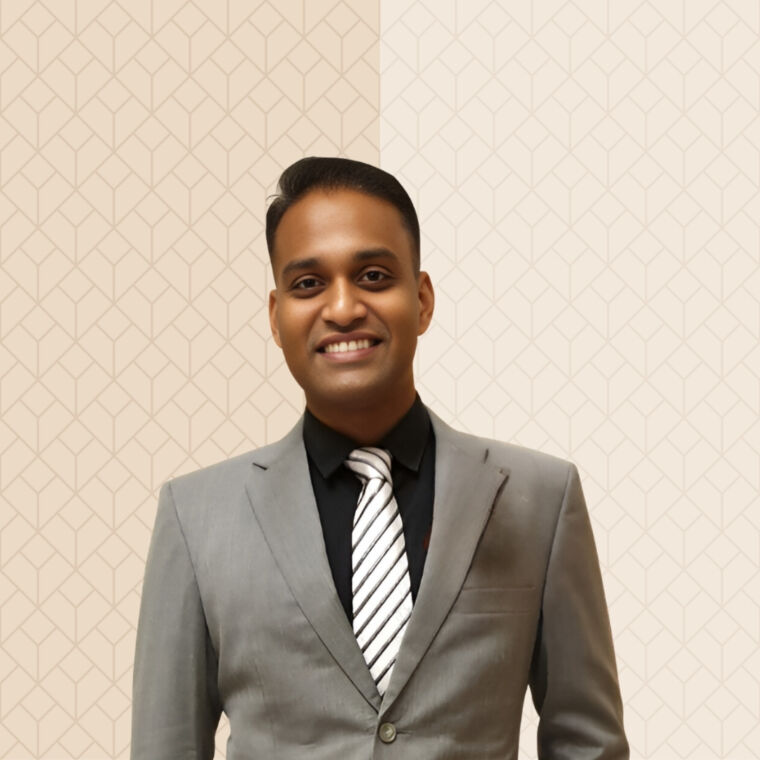 Dr. Vijay Ganasan